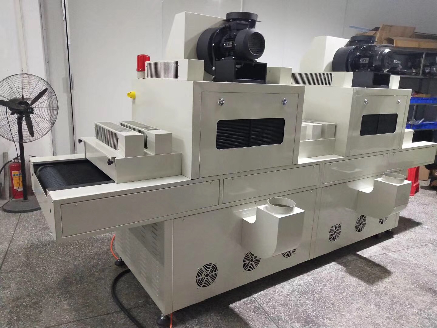 Ultraviolet oven for industrial UV curing of coatings, inks and adhesives. Customized UV lamp system, irradiation area, conveyor speed and equipment dimensions.